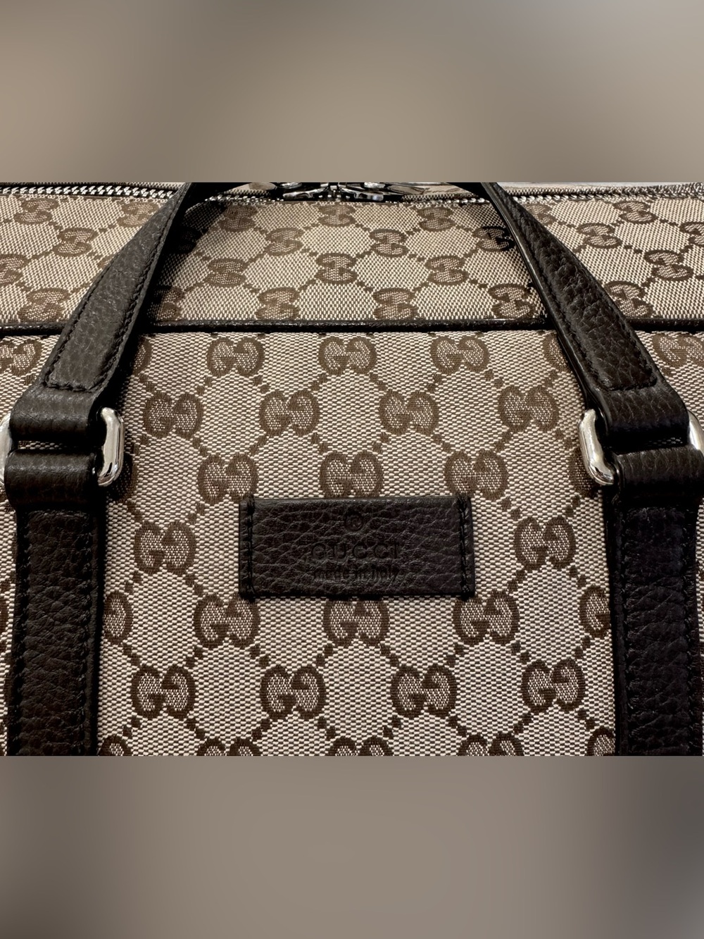 Authentic GUCCI Large GG Logo Beige Canvas Brown Leather Carry on Duffle Bag - Picture 2 of 16
